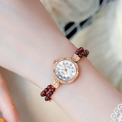 Reloj con Correa de Perlas para Mujer - Elegancia y Creatividad